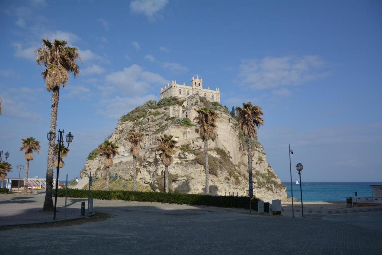 לינה וארוחת בוקר Dreams Tropea Mare "Parking Private" מראה חיצוני תמונה