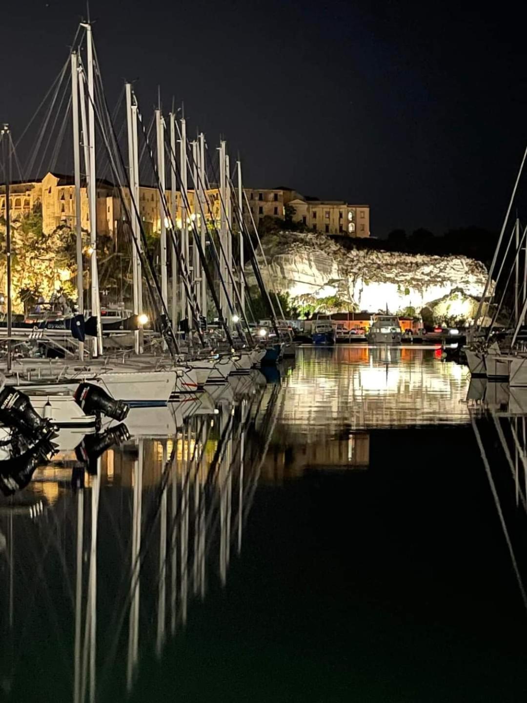 לינה וארוחת בוקר Dreams Tropea Mare "Parking Private" מראה חיצוני תמונה